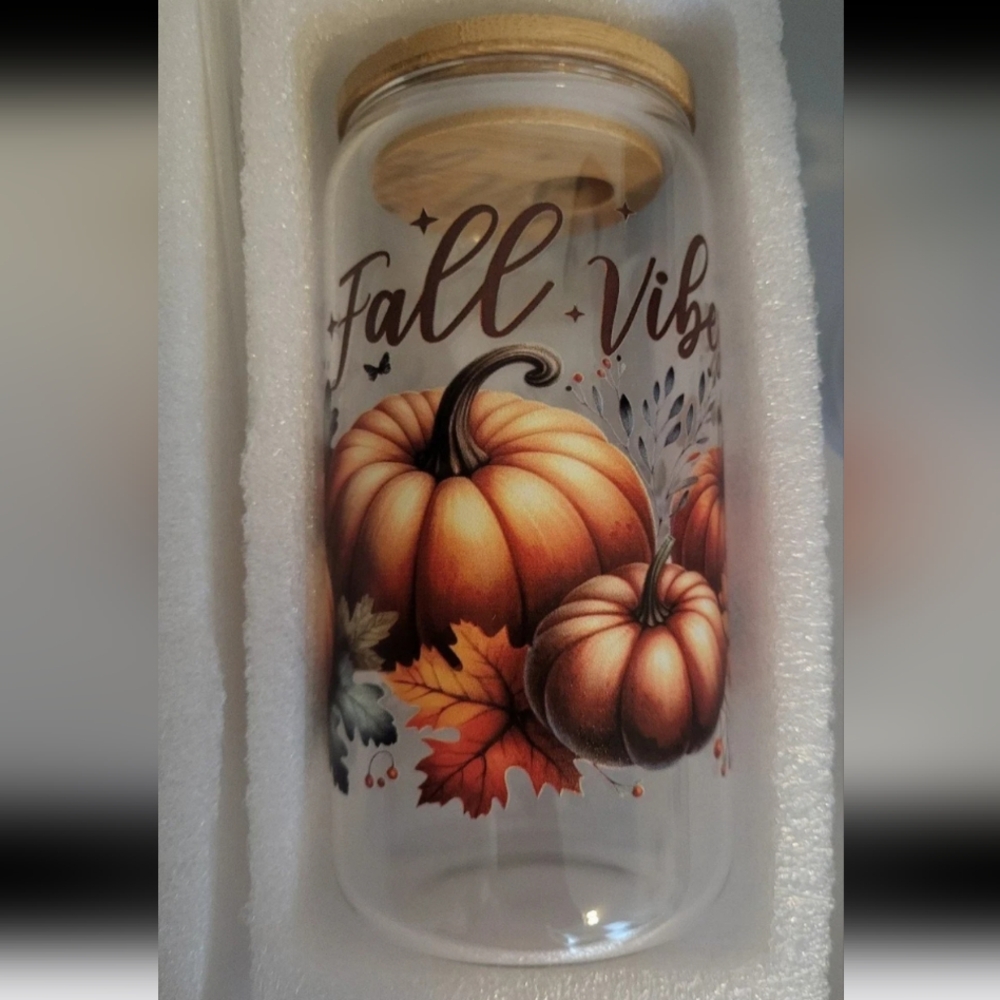 Glass tumbler 16oz w/Lid and straw - Fall Vibes
